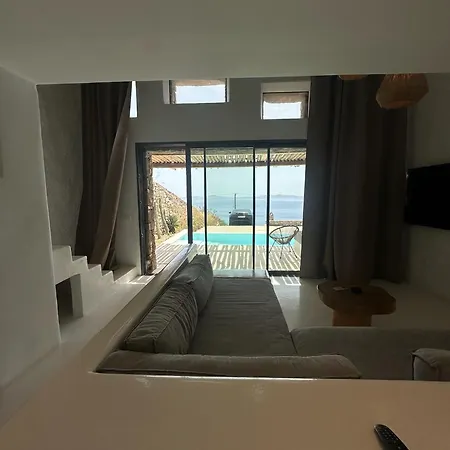 Ria Mar & By Live&travel Houlakia (Mykonos)