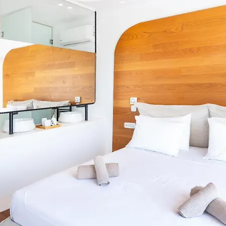 Ria Mar & By Live&travel * Houlakia (Mykonos)